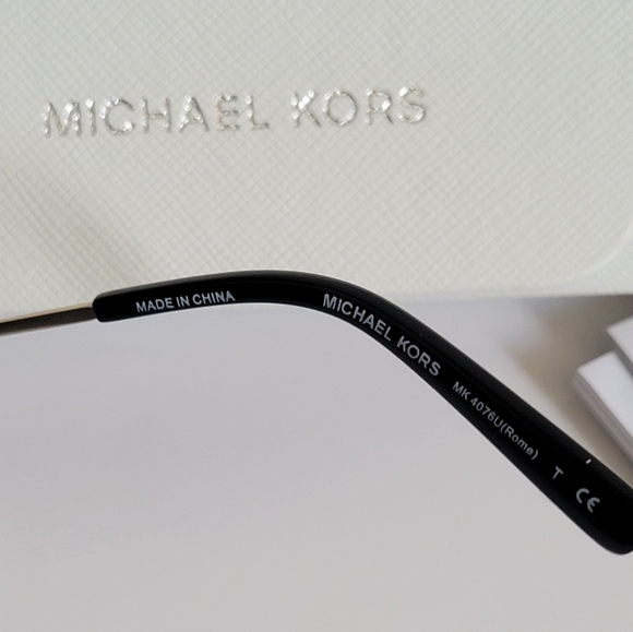 Michael Kors Black Eyeglasses, Gold Tone Hardware, Original Case - Picture 8 of 8